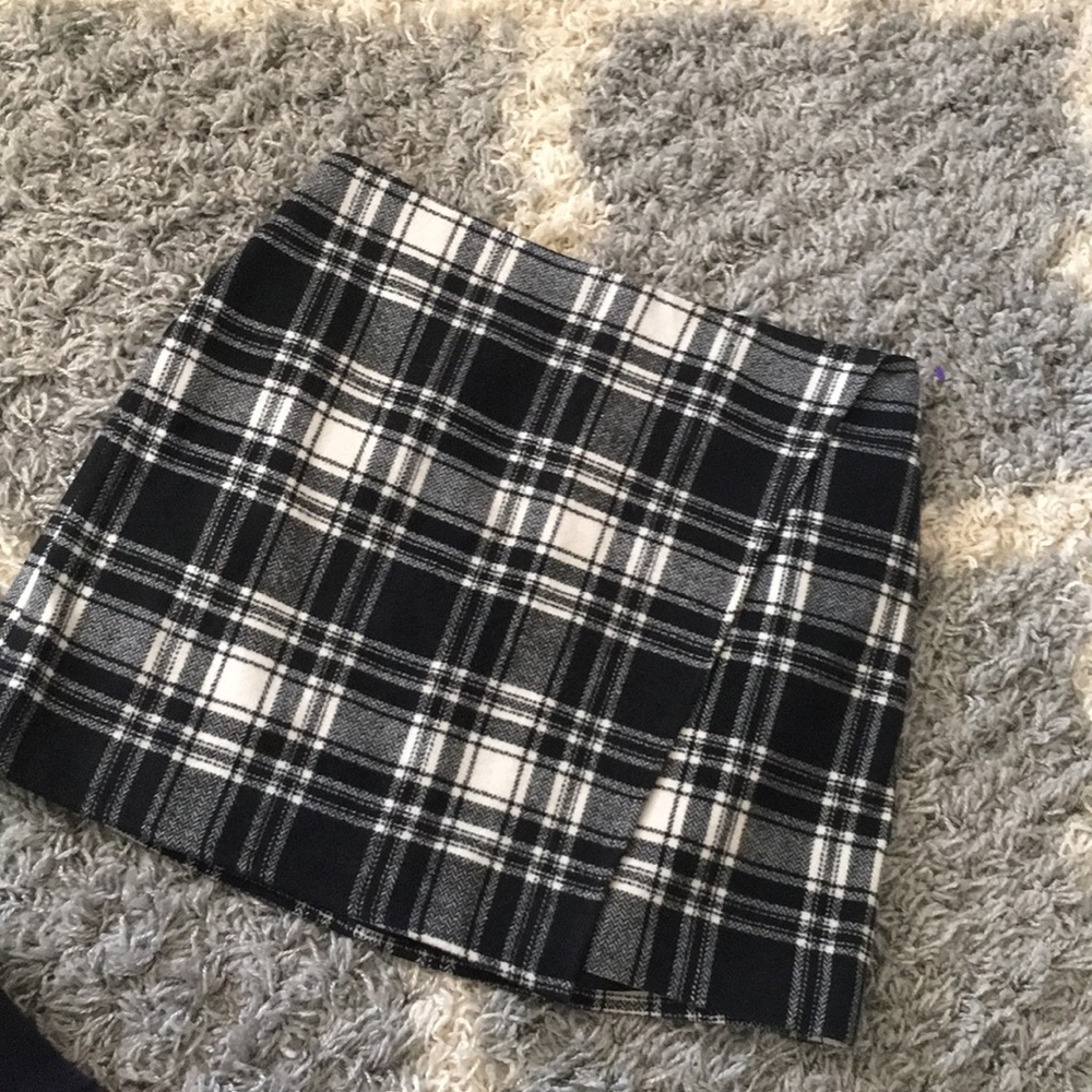 BNWT Hollister plaid skirt